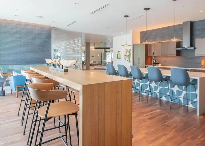 Apartamento Stylish 1bd - Pool, Gym, Parking, W-d - Sleeps 4