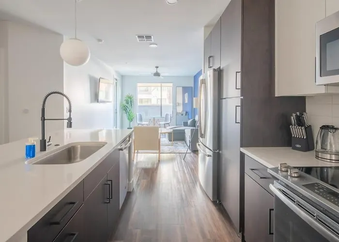 Stylish 1bd - Pool, Gym, Parking, W-d - Sleeps 4 Apartamento Tempe