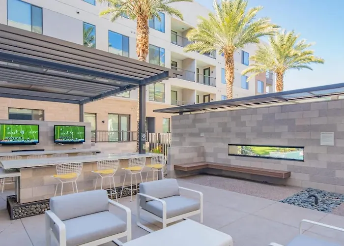 Stylish 1bd - Pool, Gym, Parking, W-d - Sleeps 4