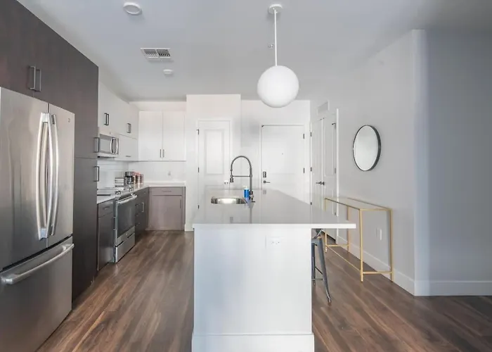 Stylish 1bd - Pool, Gym, Parking, W-d - Sleeps 4 Apartamento *