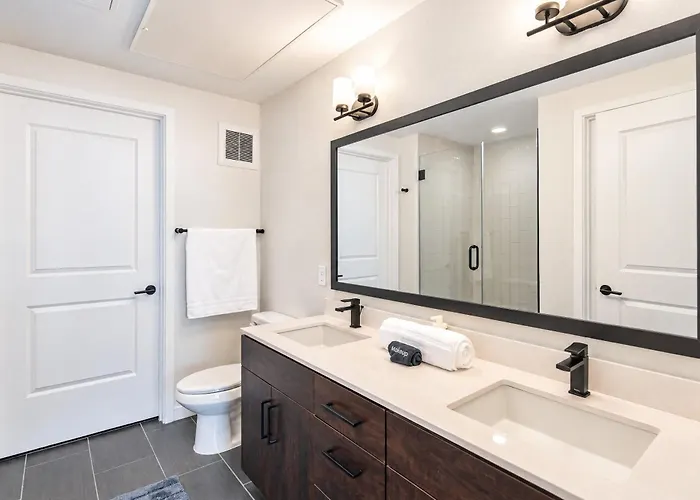 Stylish 1bd - Pool, Gym, Parking, W-d - Sleeps 4 Tempe